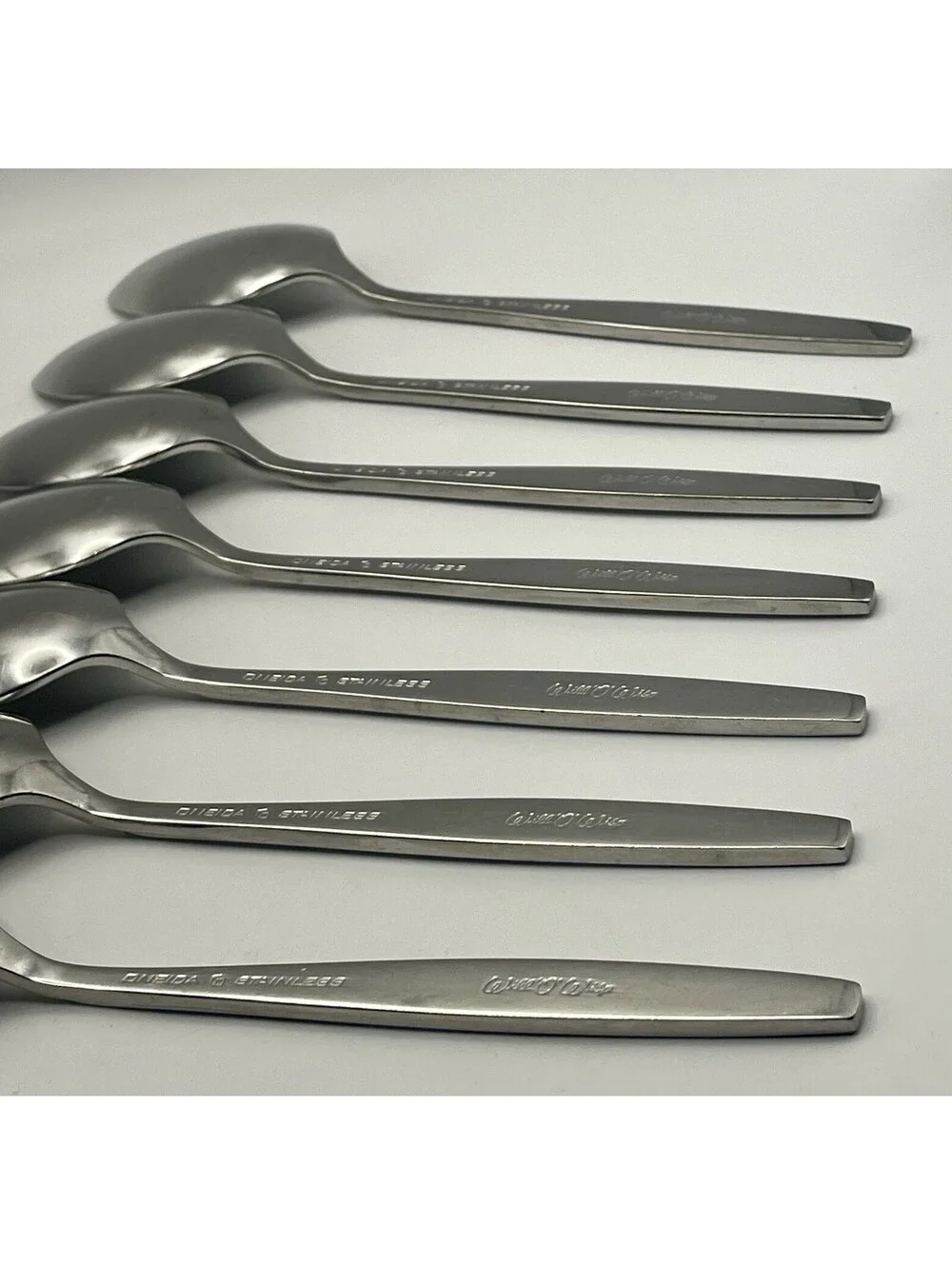 7- ONEIDA HEIRLOOM Cube Mark WILL O' WISP Stainless Teaspoon Lot ~6 1/8